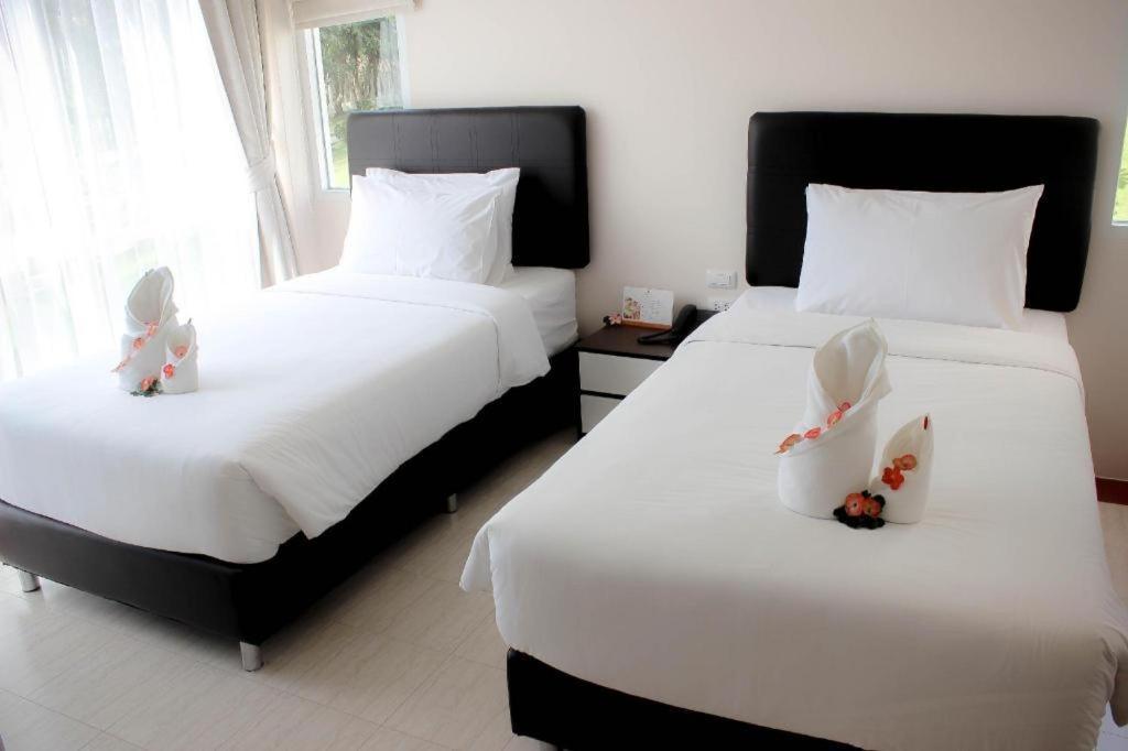 Royal Lee Resort And Spa Nai Yang-stranden Eksteriør billede